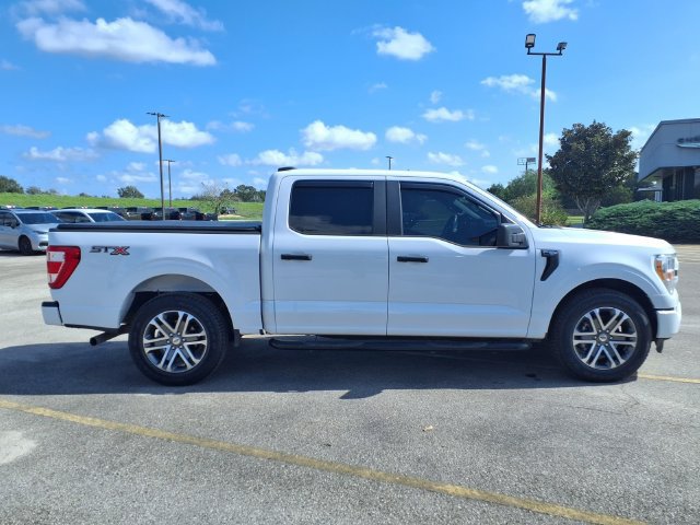 Used 2022 Ford F150 XL w/ STX Appearance Package RWD image 9