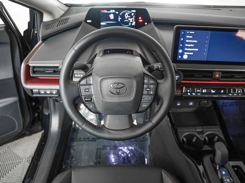 Used 2025 Toyota Prius Plug-In Hybrid image 14