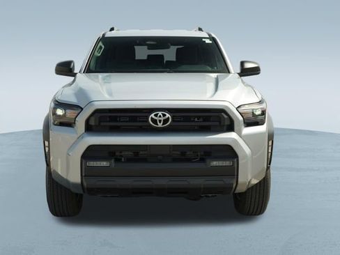 Used 2025 Toyota 4Runner SR5 image 2