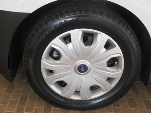 Used 2020 Ford Transit Connect XL image 7