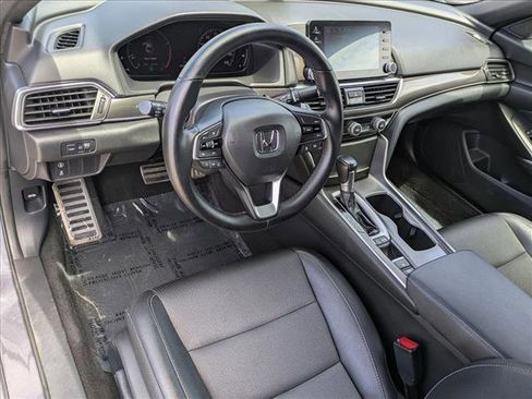 Used 2019 Honda Accord Sport image 10