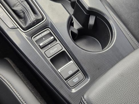 Used 2022 Honda Civic Touring image 18