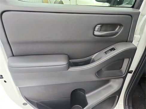 New 2026 Nissan Frontier SV w/ Tow Package image 32