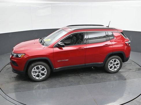 New 2025 Jeep Compass Latitude w/ Sun & Sound Group image 42
