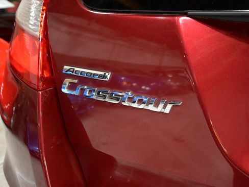 Used 2010 Honda Crosstour EX-L image 6