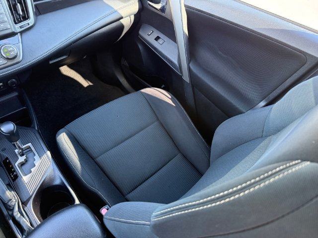 Used 2015 Toyota RAV4 XLE AWD/4WD image 22