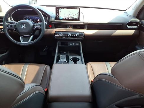 Used 2023 Honda Pilot Elite image 14