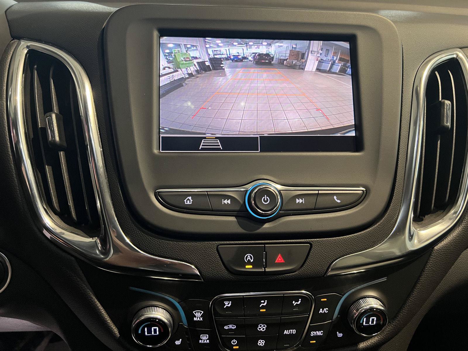 Used 2024 Chevrolet Equinox LT AWD/4WD image 19