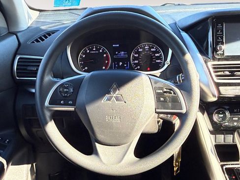 Used 2018 Mitsubishi Eclipse Cross ES image 14