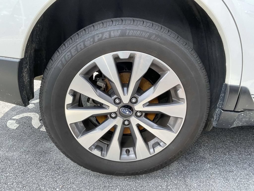 Used 2019 Subaru Outback 3.6R Touring w/ Popular Package #3A AWD/4WD image 5