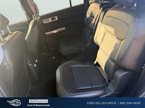 Used 2022 Ford Explorer Limited RWD image 8