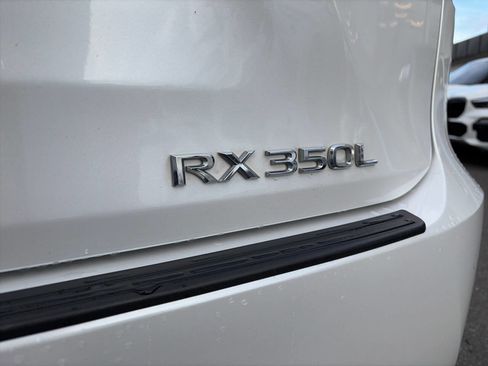 Used 2019 Lexus RX 350L Premium w/ Premium Package image 7