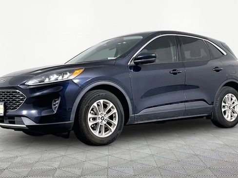Used 2021 Ford Escape SE w/ Convenience Package FWD image 1