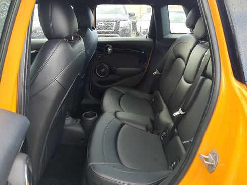 Used 2015 MINI Cooper S image 30