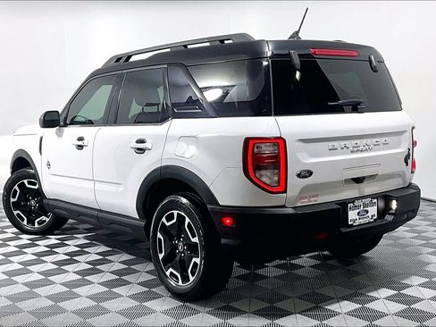 Used 2023 Ford Bronco Sport Outer Banks w/ Tech Package AWD/4WD image 11