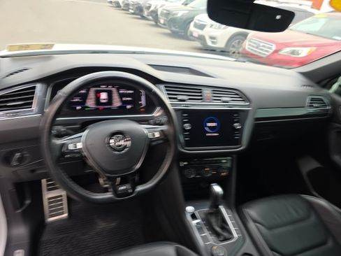 Used 2021 Volkswagen Tiguan SEL Premium R-Line AWD/4WD image 3
