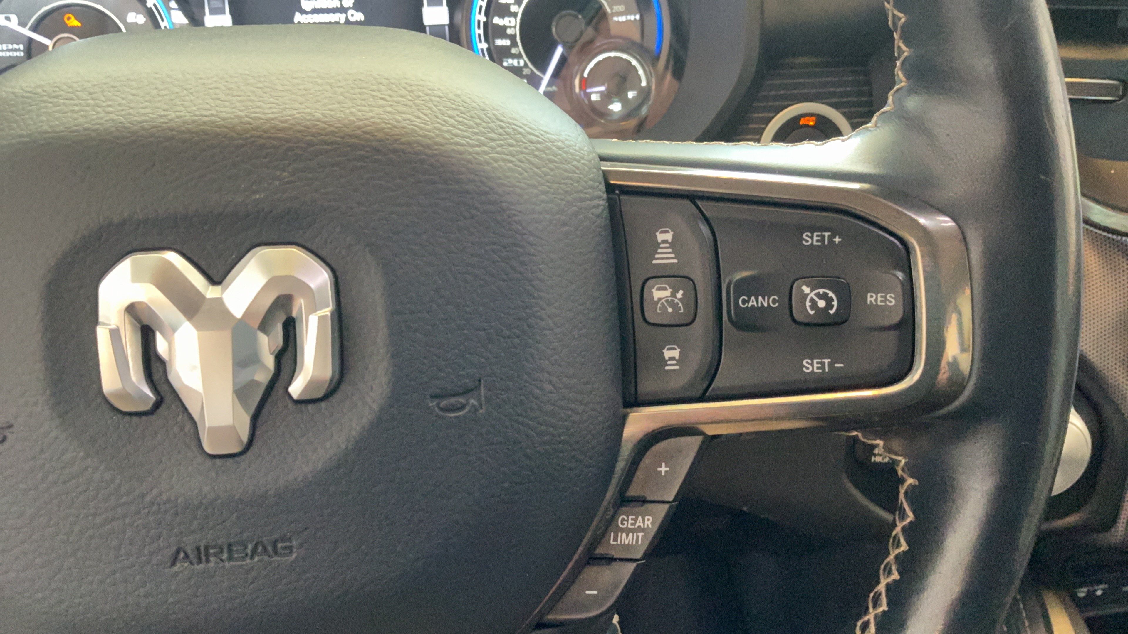 Used 2019 RAM 1500 Limited AWD/4WD image 22