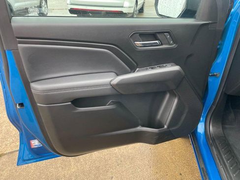 Used 2024 Chevrolet Colorado LT w/ LT Convenience Package image 24