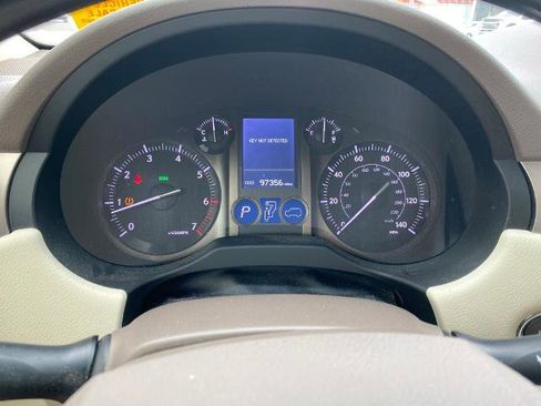 Used 2019 Lexus GX 460 image 19