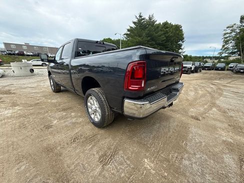 New 2026 RAM 2500 Laramie AWD/4WD image 3
