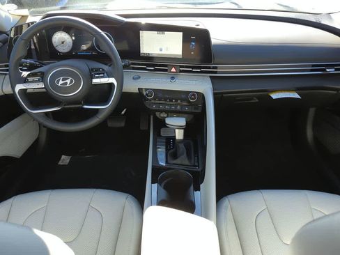 New 2026 Hyundai Elantra Limited image 19