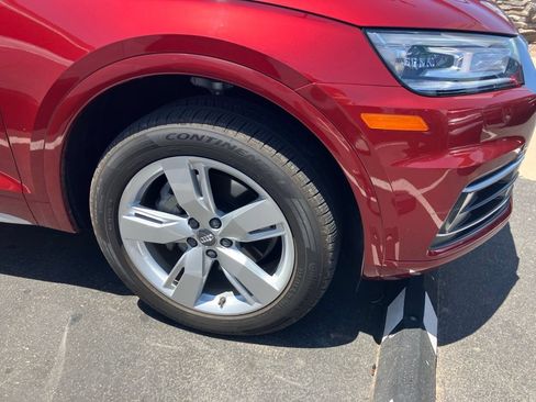 Used 2019 Audi Q5 2.0T Premium Plus w/ Convenience Package AWD/4WD image 9