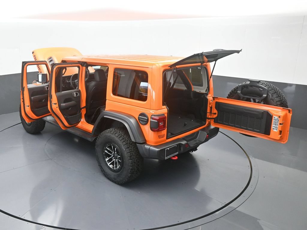Used 2025 Jeep Wrangler Unlimited Rubicon w/ XTREMEE 35" Tire Package AWD/4WD image 66