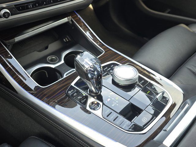 Used 2021 BMW X7 M50i AWD/4WD image 47