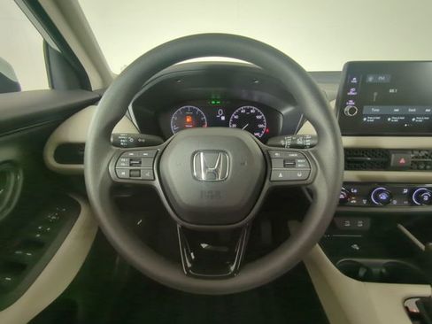 New 2026 Honda HR-V LX image 38