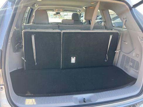 Used 2018 Toyota Highlander Plus image 8