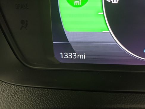 Used 2023 Chevrolet Bolt EUV LT image 30