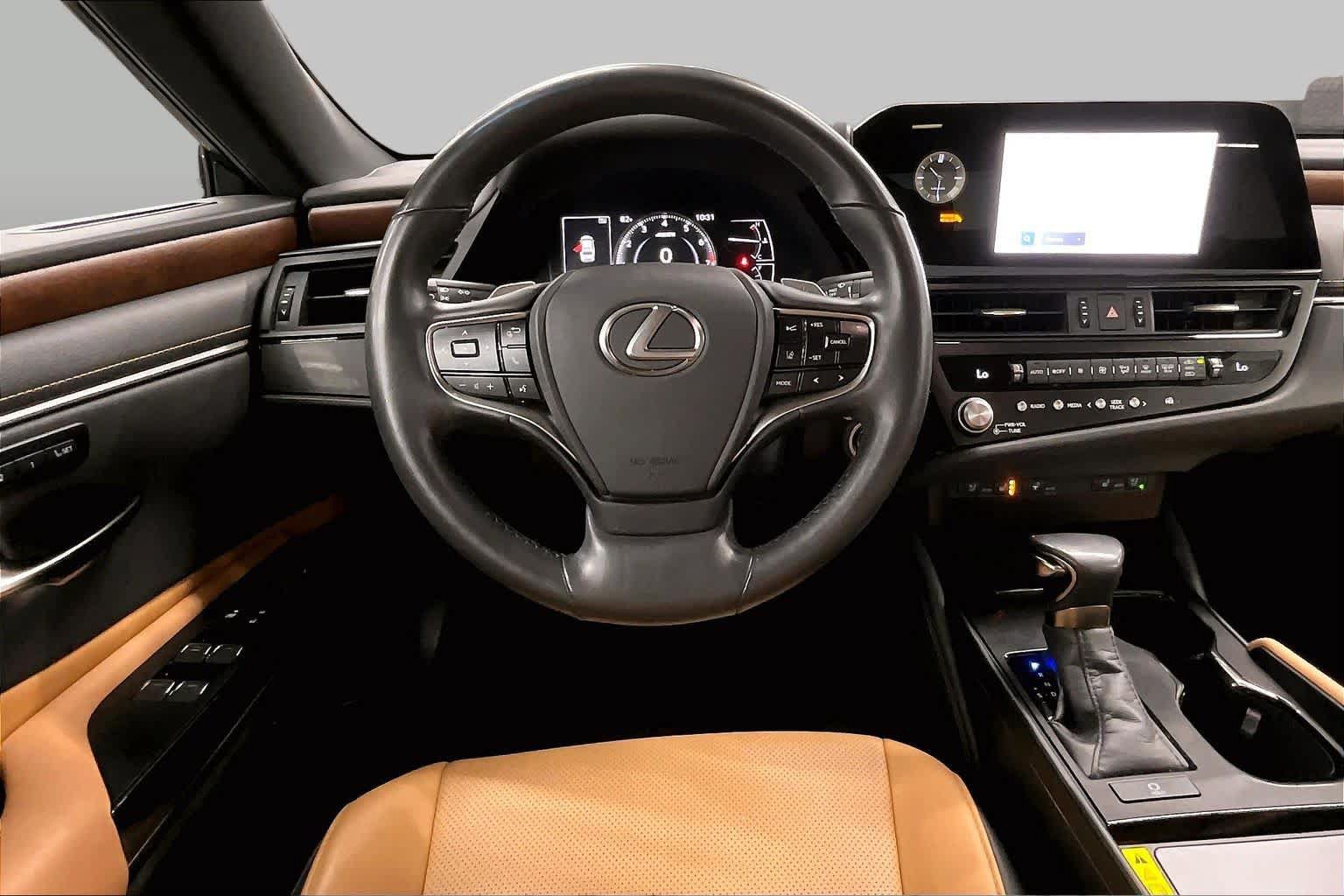 Used 2025 Lexus ES 350 w/ Premium Package FWD image 6