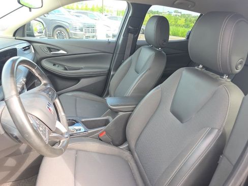 Used 2024 Buick Encore GX Preferred w/ Comfort Package AWD/4WD image 17