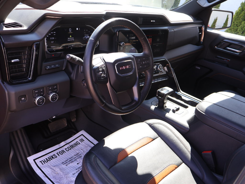 Certified 2025 GMC Sierra 1500 AT4 w/ AT4 Premium Package AWD/4WD image 17