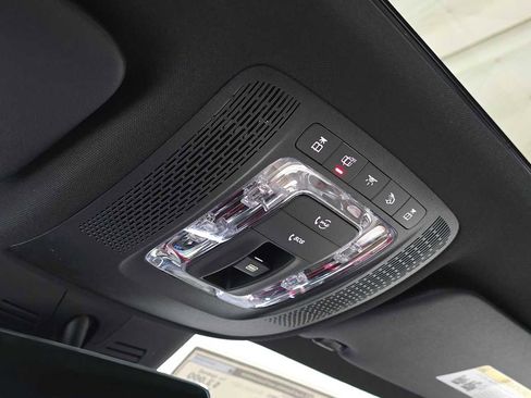 New 2026 Mercedes-Benz GLB 250 4MATIC image 33