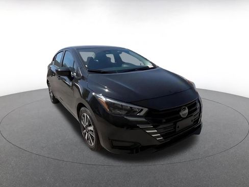Used 2025 Nissan Versa SV FWD image 3