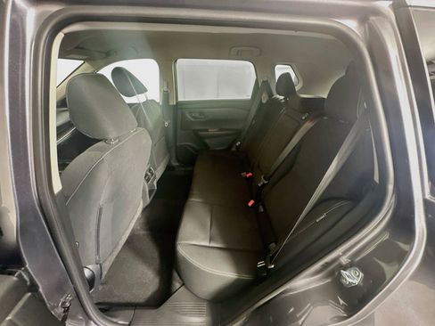 Used 2025 Nissan Rogue S FWD image 26
