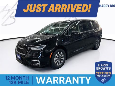 Used 2024 Chrysler Pacifica Limited FWD image 1