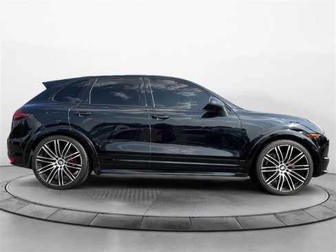 Used 2013 Porsche Cayenne GTS image 6