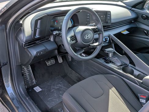 New 2026 Hyundai Elantra SEL Sport image 8