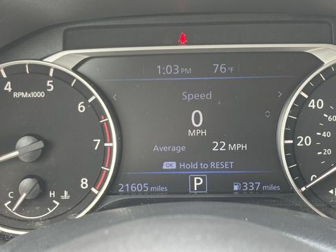 Used 2025 Nissan Altima 2.5 SV FWD image 38