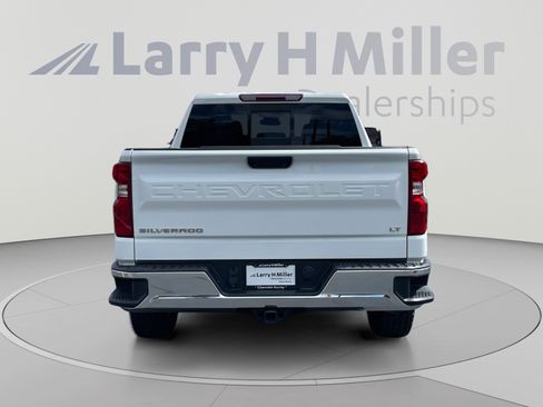 Used 2023 Chevrolet Silverado 1500 LT w/ Leather Package AWD/4WD image 4