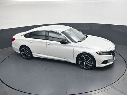 Used 2022 Honda Accord Sport image 22