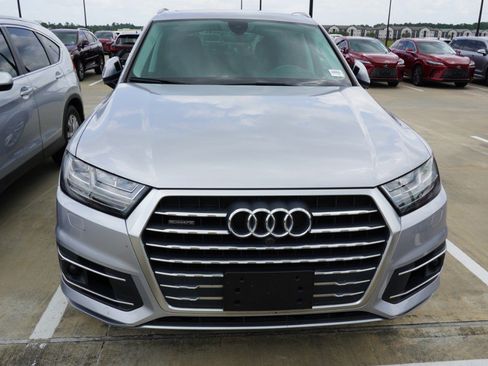 Used 2018 Audi Q7 3.0T Prestige w/ Prestige Package AWD/4WD image 2