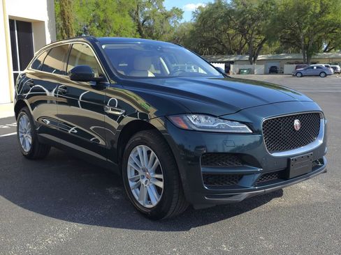 Used 2017 Jaguar F-PACE Prestige AWD/4WD image 3