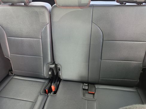 Used 2024 Chevrolet Traverse Z71 w/ LPO, Floor Liner Package AWD/4WD image 18