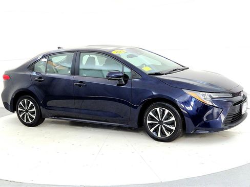 Certified 2024 Toyota Corolla LE image 7