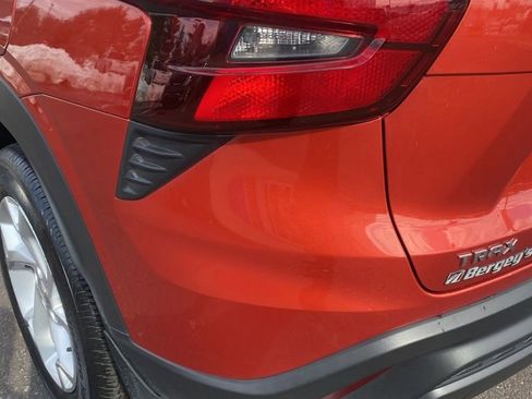 Certified 2024 Chevrolet Trax LS w/ LS Convenience Package image 17