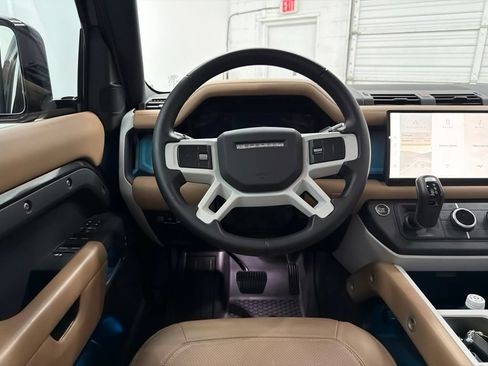 Used 2025 Land Rover Defender 110 S AWD/4WD image 21