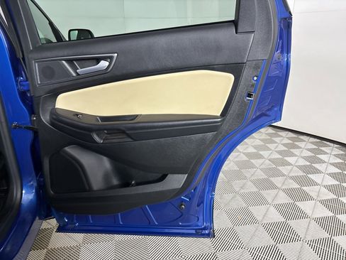 Used 2023 Ford Edge SE image 20